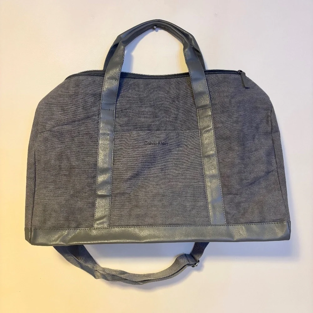Calvin Klein Mens Duffle Gym Weekend Bag Dark Grey Faux Leather Trim Large Size